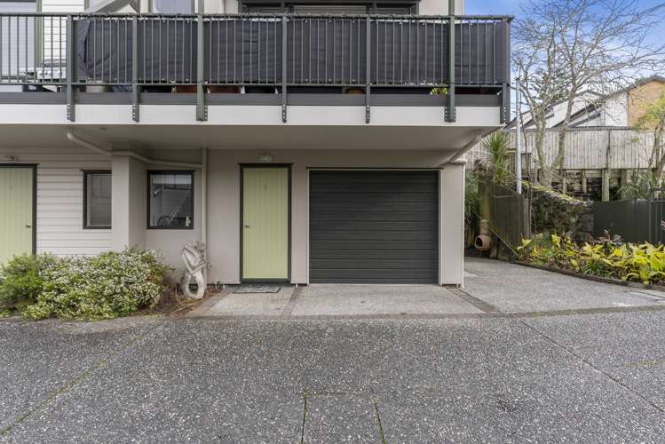 2/8 Flynn Street Birkdale_19