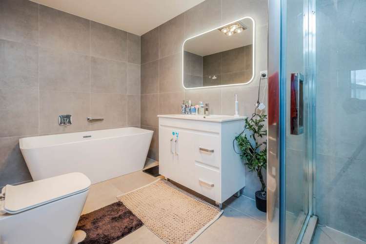 39 Nightingale Road Flat Bush_12