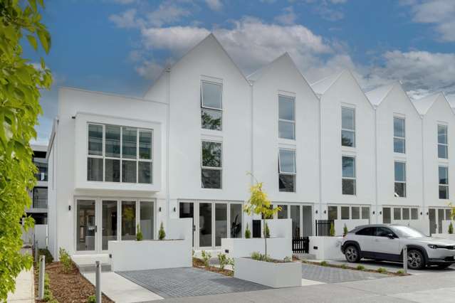 White On Point - Cranmer Terraces