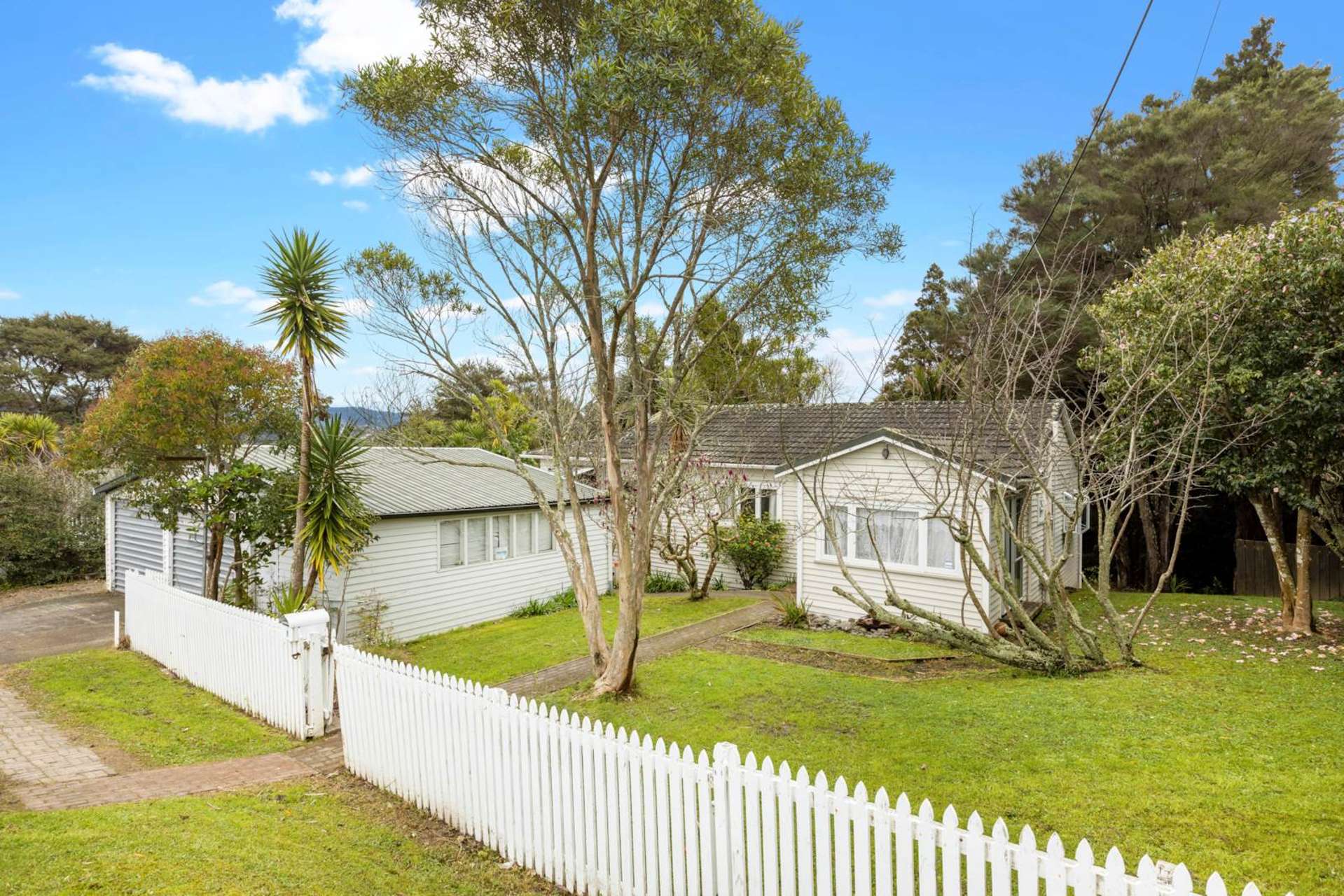 1 Norman Road Titirangi_0