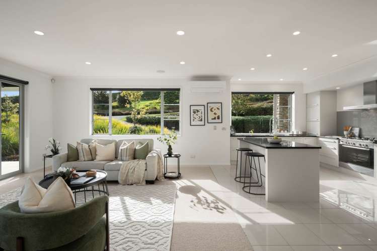 359 MacWhinney Drive Drury_2