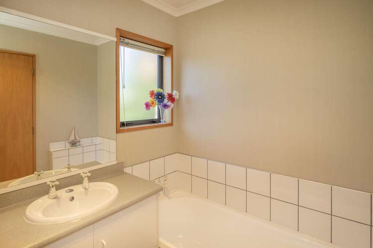 22 Jessop Street South Hill_11