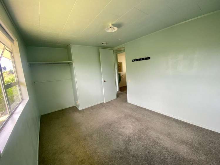 24 Waimahanga Road Onerahi_16