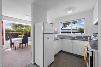 2/83a Simeon Street_2