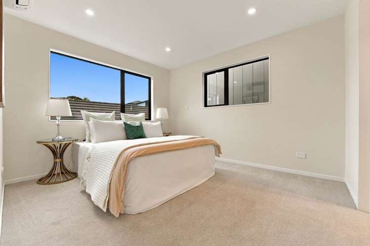 3B & 3C Towra Place Botany Downs_36