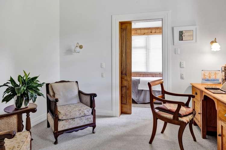 207 Egmont Street Patea_29