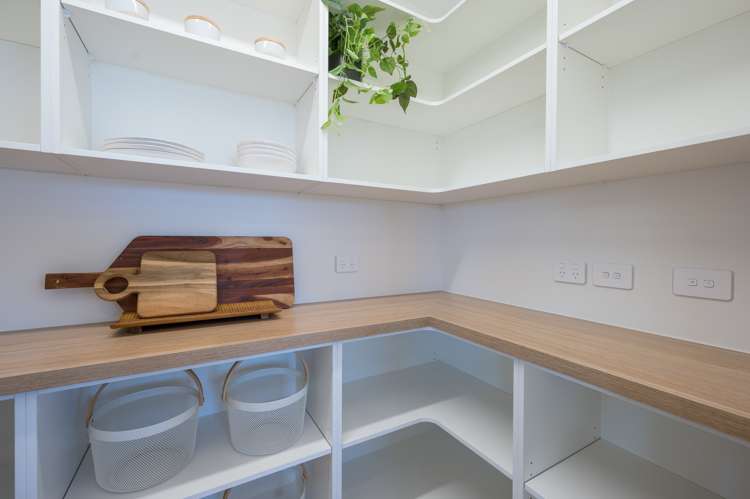 1 Hallmark Drive Hope_9