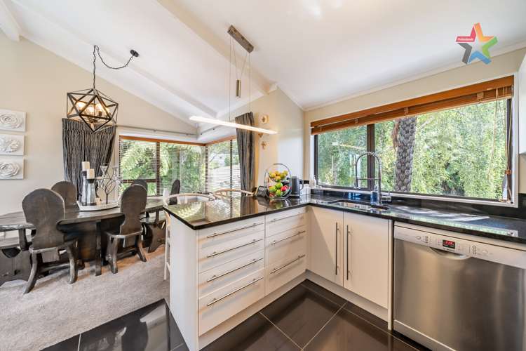 18 Jacaranda Grove Maungaraki_16