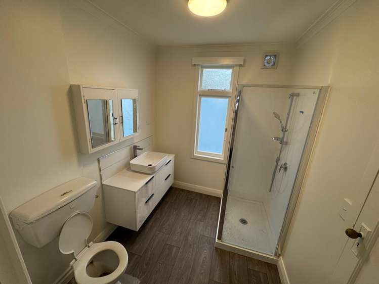 108 Linton Street West End_9
