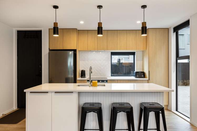 2/12 Hume Street Sydenham_7