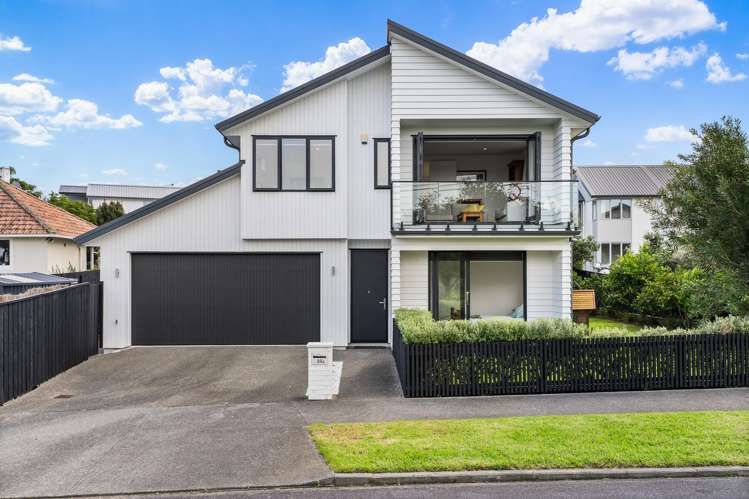 33A Silverton Avenue_0
