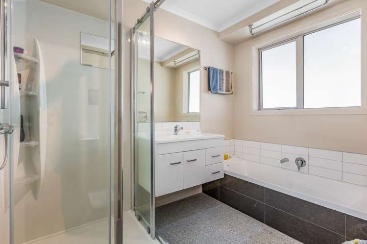 19 Banks Boulevard Whitby_15