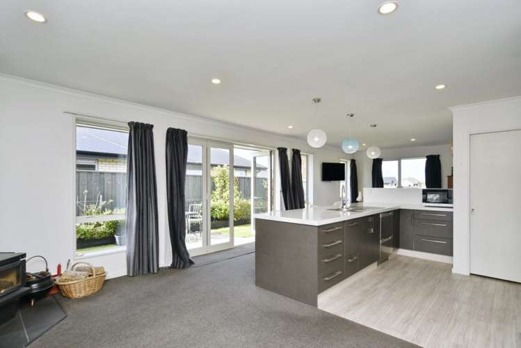 27 Kawari Drive Pegasus_9