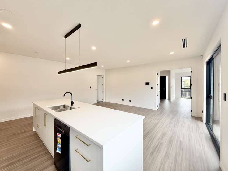 47 Tukutata Crescent Milldale_8