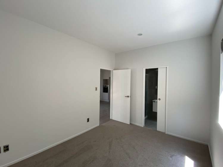 4 Calcite Avenue Flat Bush_9
