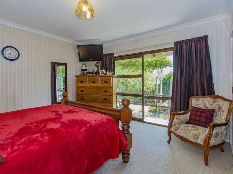 1616 Cust Road Cust_11