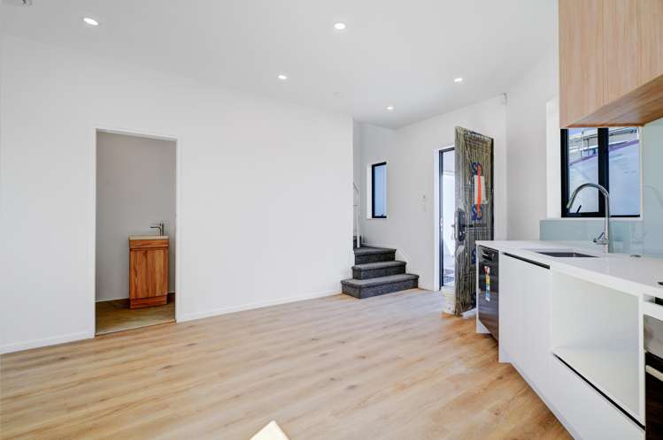 17 Aratuhia Lane Papakura_4