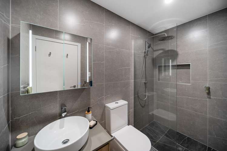 64d Coronation Road Mangere Bridge_8