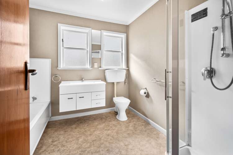 42 Paraekaretu Street Hunterville_14