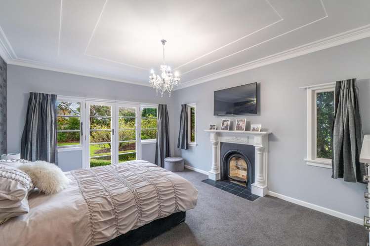 740 Queens Drive Waikiwi_12