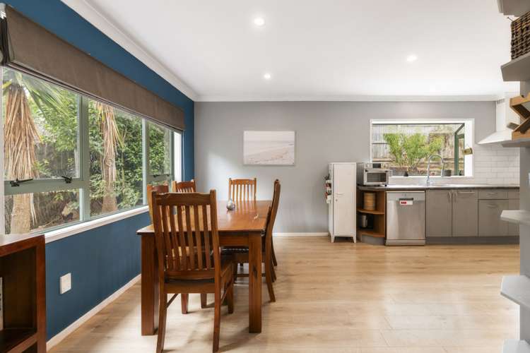 64b Uxbridge Road Mellons Bay_4