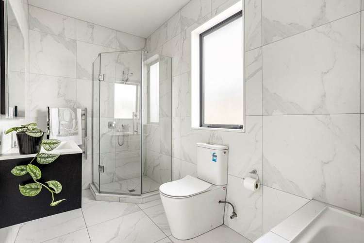 27 Surf View Crescent Red Beach_14