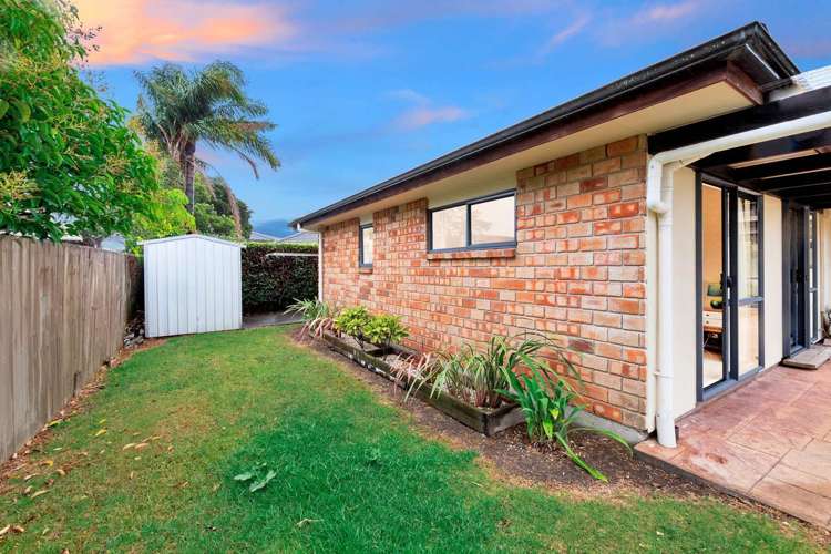 2/72 Swanson Road Henderson_24