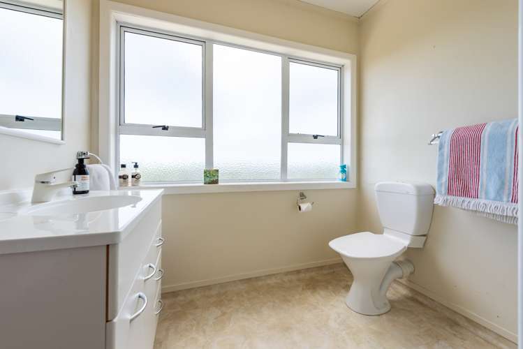 21 Rossport Street Johnsonville_18