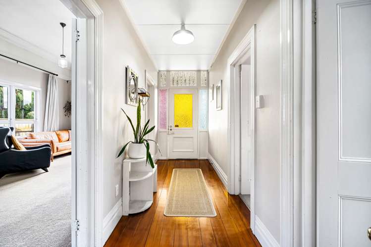 706 Seddon Street Raureka_6