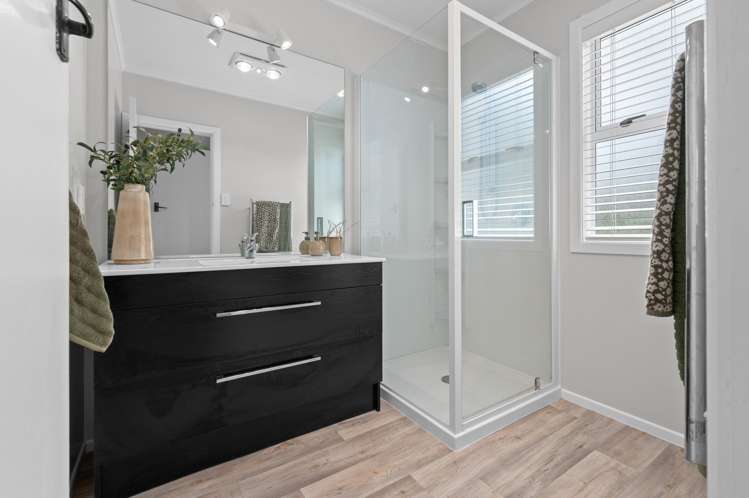 363 Cobham Drive Hillcrest_12