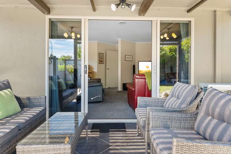 2 Heritage Crescent Richmond_11