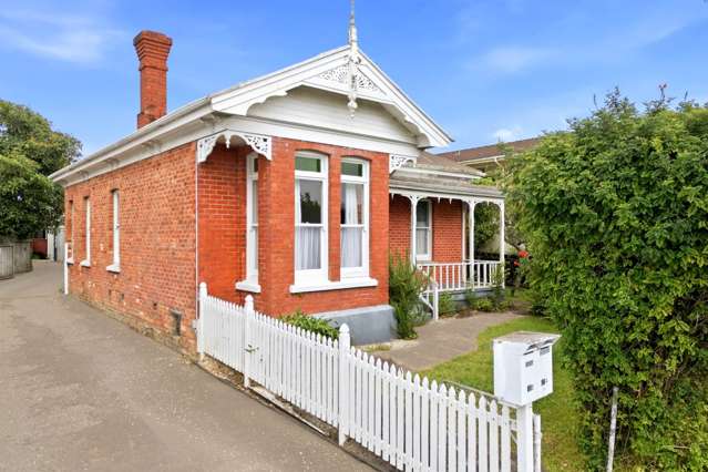 96 & 96A Queen Street Northcote Point_2