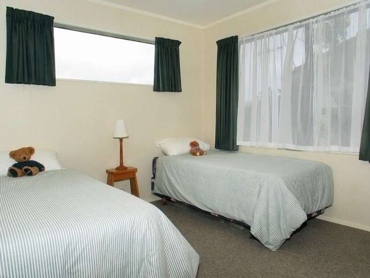 19 Discovery Drive Whitby_11