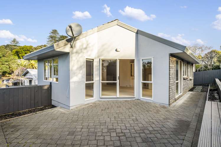 2/43 Hillsborough Road Hillsborough_6