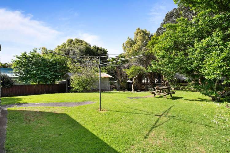 54 Lloyd Avenue Mount Albert_2