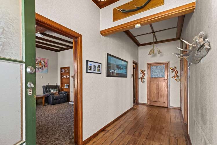 700 Buller Street_3
