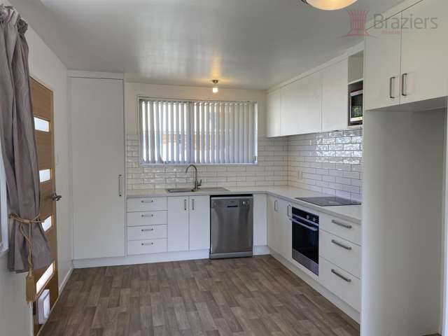 2/7 Pawaho Place Heathcote Valley_3