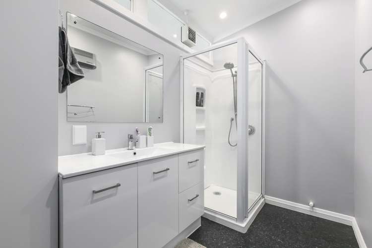 163 Sidey Street Calton Hill_14