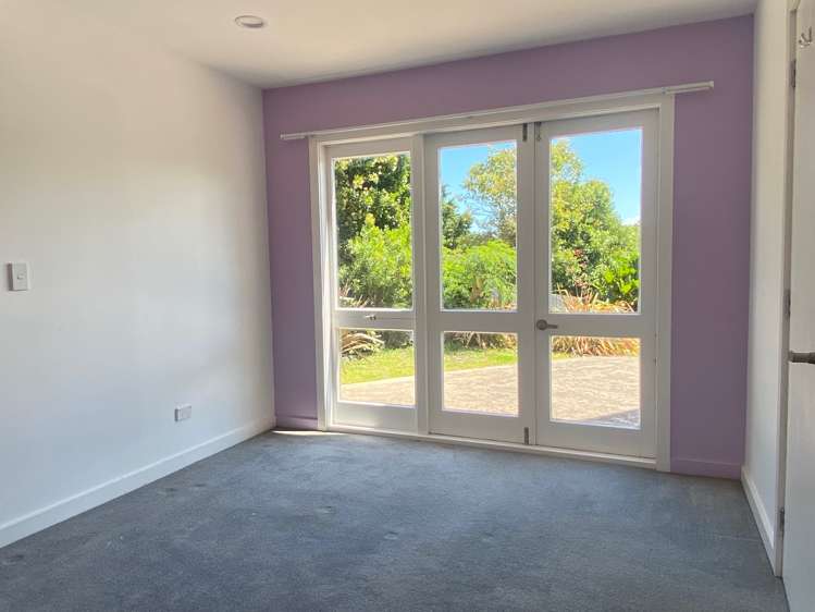 64 Lyons Avenue Murrays Bay_13