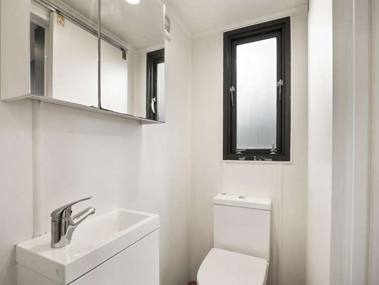 2 Iona Street Mornington_12