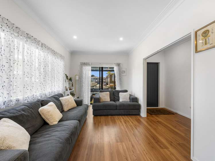 11 Friesian Drive Mangere_2