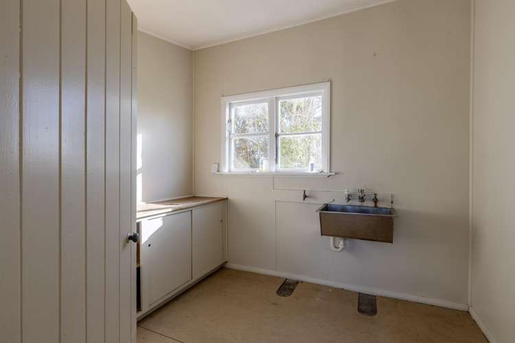 62 Albert Street Pahiatua_24