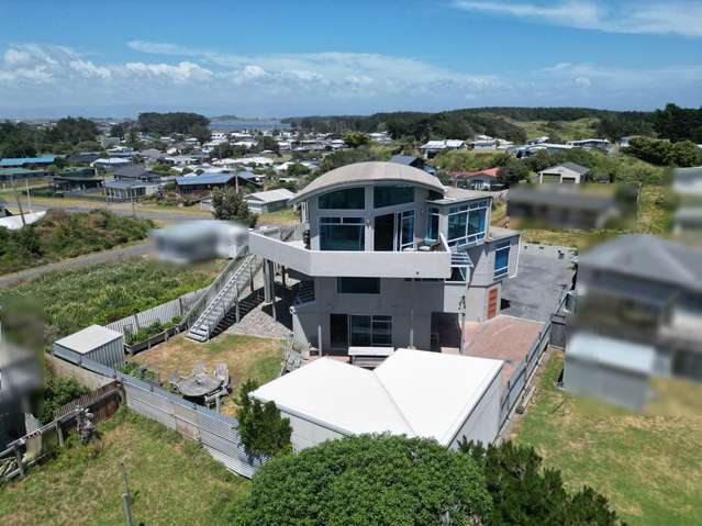 Stunning home with Stunning views