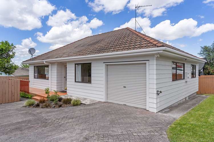 2/136 Barrack Road Mount Wellington_12