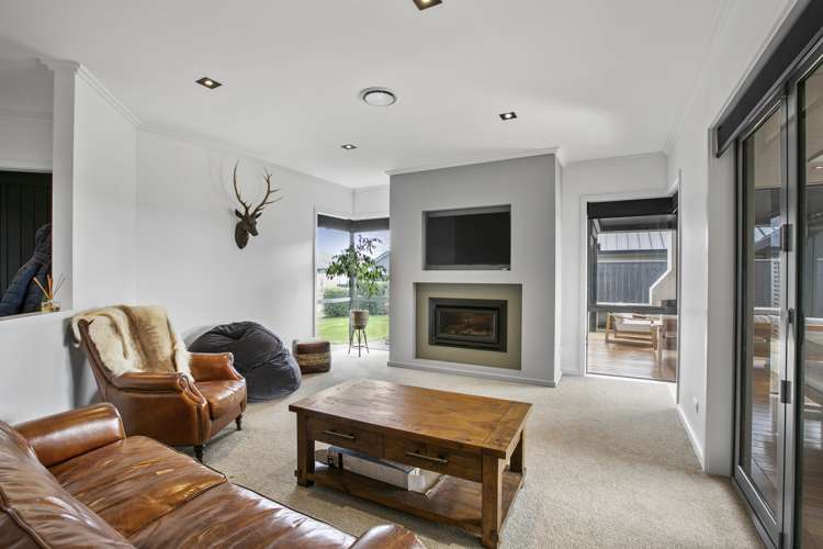 12 Gleneagles Way Waiwhakaiho_8