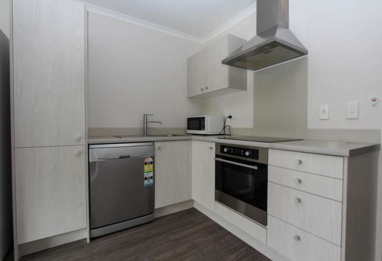 33 Chiefs Court Hamilton East_0