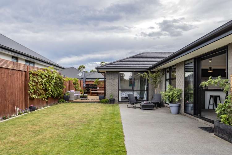 14 Tara Crescent Woodend_14