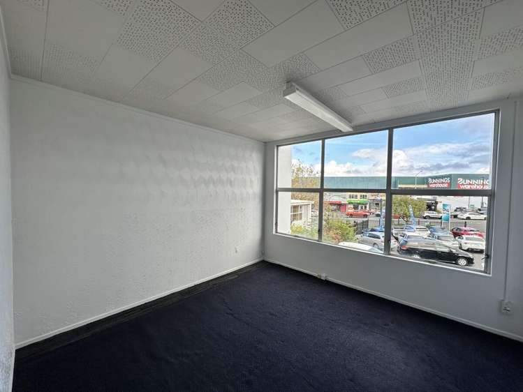Level 1, 3127 Great North Road New Lynn_5