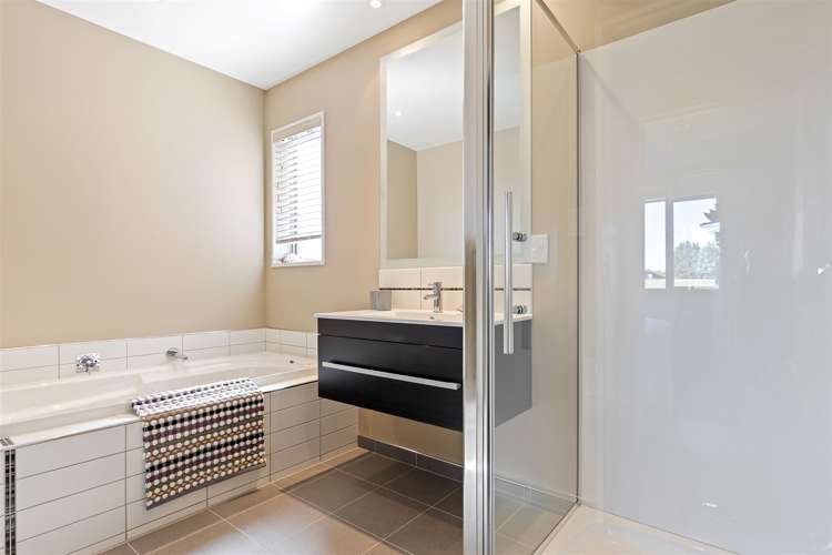 51 Mcleods Road Sefton_12