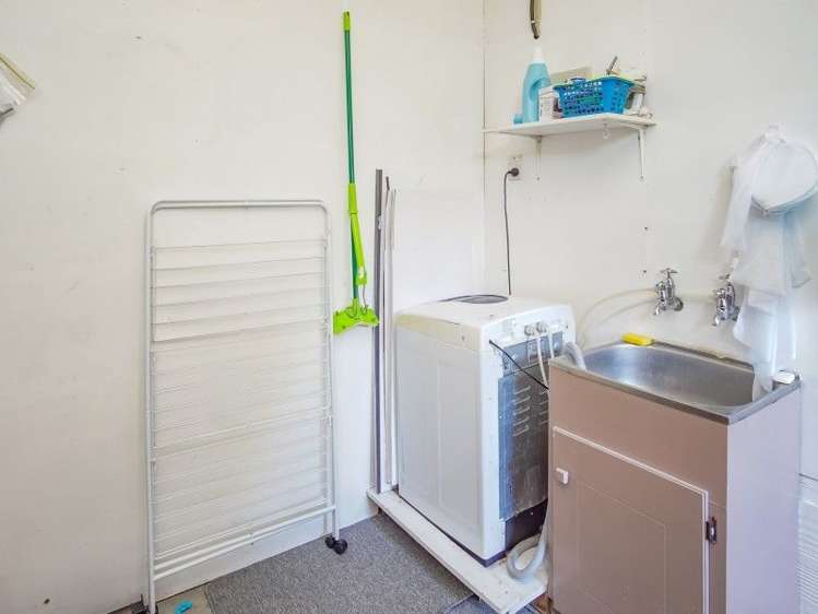 2/69 Beach Road Tahunanui_13